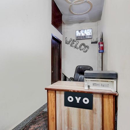 Oyo Hotel Maharaja Palace มีรัท ภายนอก รูปภาพ